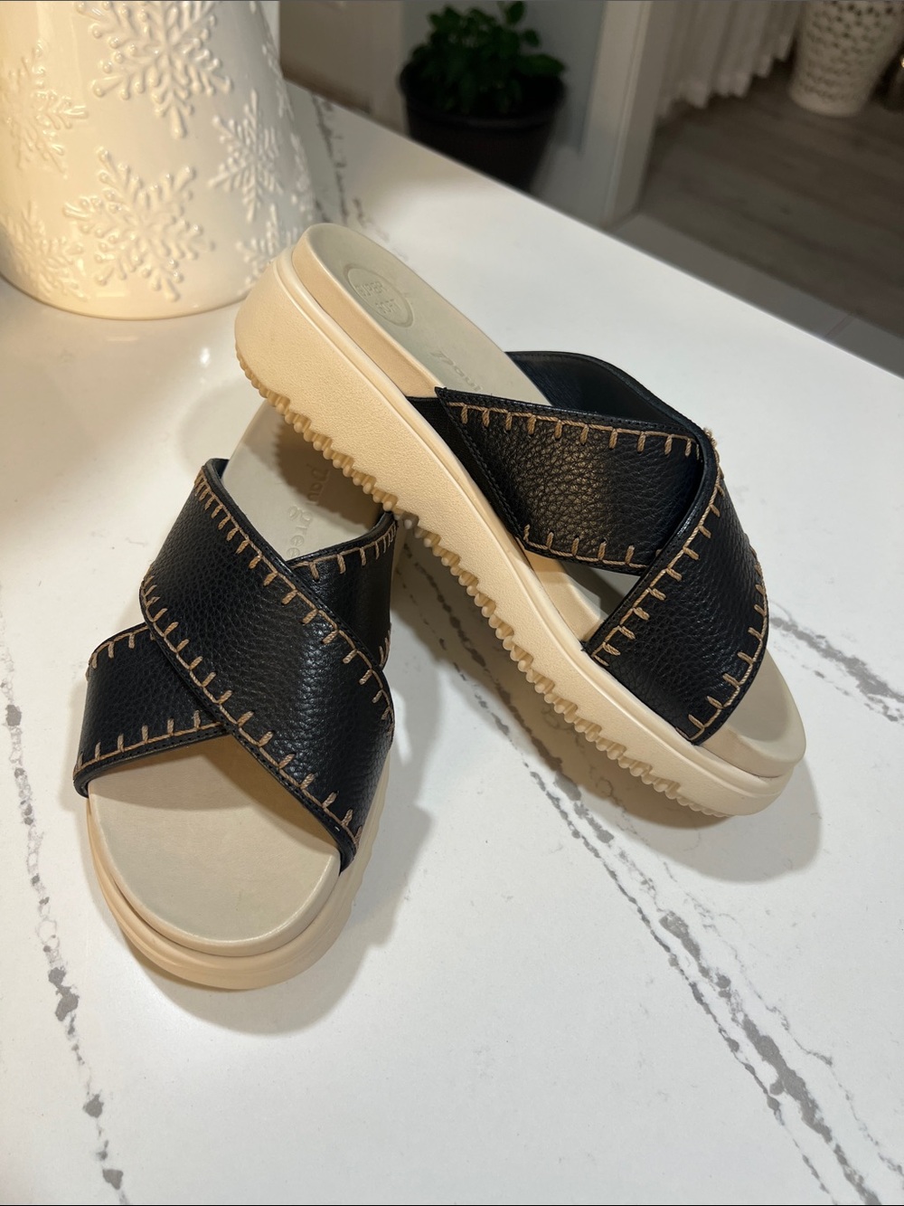Paul Green Black Crisscross Slide Sandals with Cream Platform 4 1/2-  US7